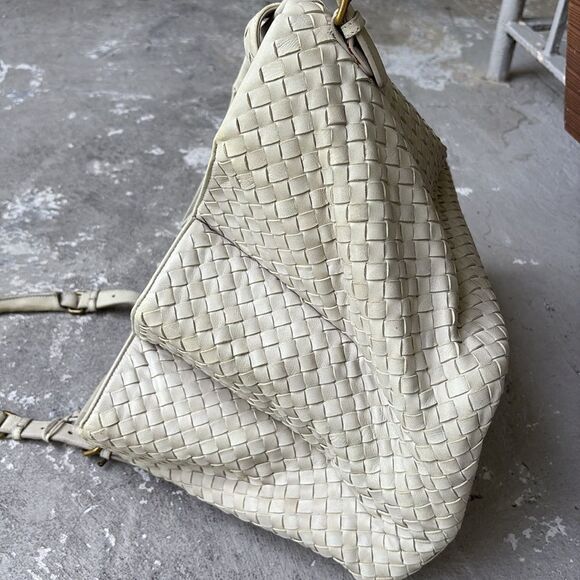 Bottega Veneta Nappa Intrecciato Mini Messenger Crossbody  Bottega Venetia Nappa Intrecciato woven bag